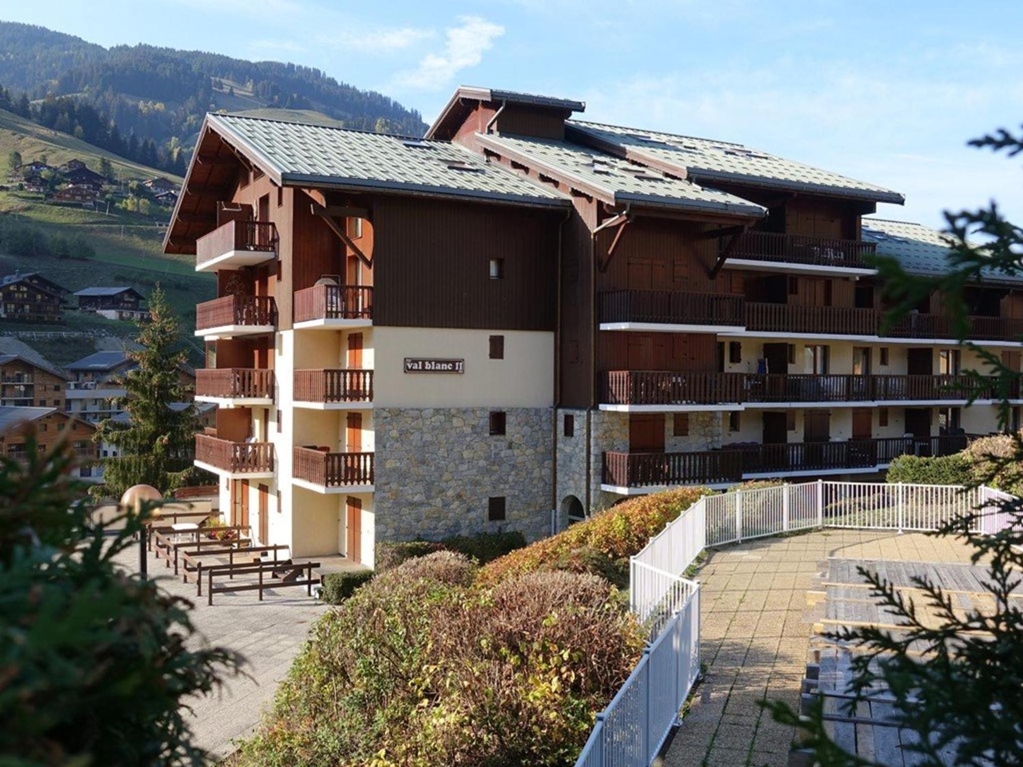 Appartement Cosy Pour 4, Au Coeur Du Village, Proche Des Pistes Et Avec Piscine Estivale - Fr-1-342-173 Areches Bagian luar foto